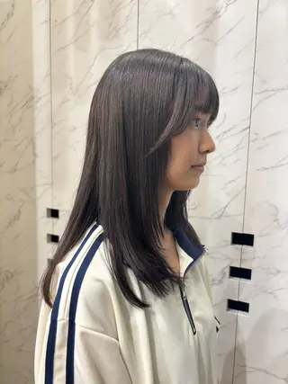 セミロング mio / ショートカットモデルのヘアスタイル