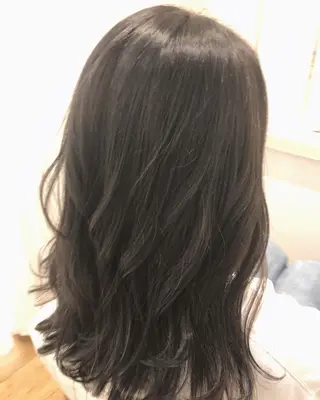 セミロング カラー パーマ ヘアアレンジ メンズ キッズ ネイル マツエク・マツパ MEGUMI megumiのヘアスタイル