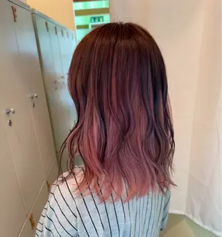 ミディアム エクステ/ハイトーン /レイヤーカットのヘアスタイル