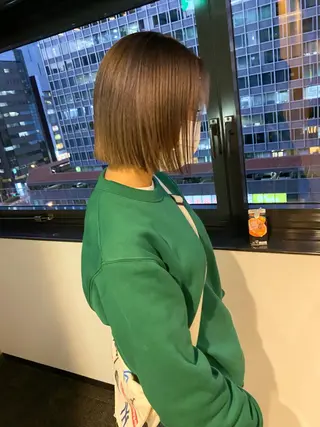 ショート カラー パーマ ヘアアレンジ デザインカラー/ボブ ブリーチカラー/ユリのヘアスタイル