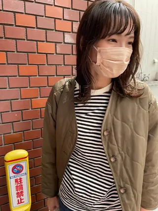 セミロング さの あやねのヘアスタイル