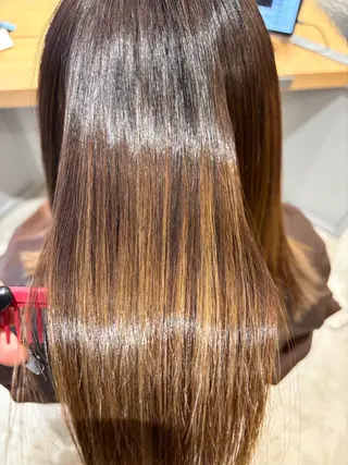 セミロング 小澤 璃奈のヘアスタイル