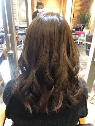 セミロング カラー hair care ACRO店長　谷のヘアスタイル