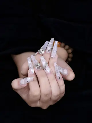 ミディアム ティキ Pono Nailsのネイルデザイン
