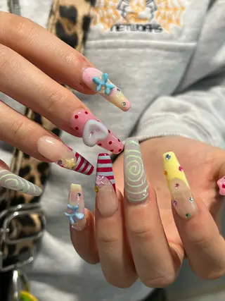 ネイル Hata nail 🎀個性派ニュアンスのネイルデザイン