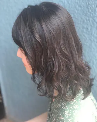ミディアム カラー ヘアアレンジ デザインカラー✨新倉 佑奈のヘアスタイル