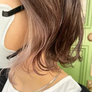 ショート カラー BRITS 渡辺 菜々子のヘアスタイル