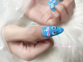 ネイル &ME ネイルサロンのネイルデザイン