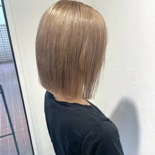 ミディアム カラー shiho .のヘアスタイル