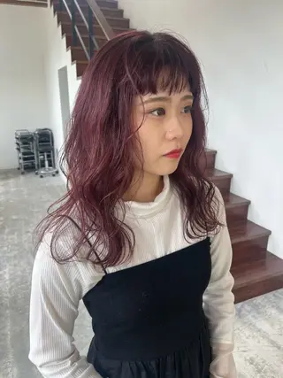 セミロング カラー BE HERE NOW N°04野々市三納店所属・イタヤ マイカのヘアスタイル