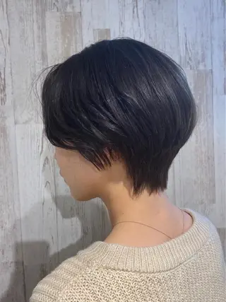 ショート カラー 太田 妃乃のヘアスタイル