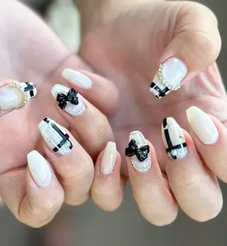 ネイル 新山 聖のネイルデザイン