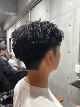 パーマ メンズ 韓国ヘア 高森蓮のヘアスタイル