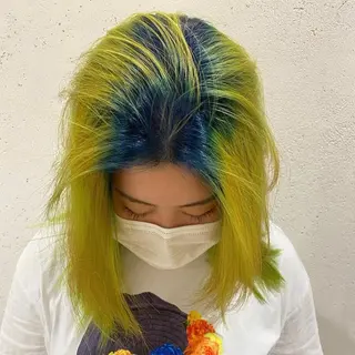 セミロング カラー DEAN ISLA 大人レイヤーカットのヘアスタイル