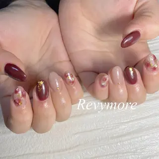 ミディアム ネイル nail salon Revymoreのネイルデザイン