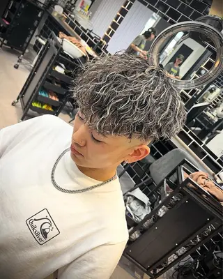 ショート カラー パーマ ヘアアレンジ メンズ men'slapis YUTOのヘアスタイル