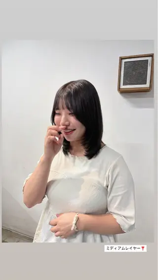 ミディアム カラー 【韓国レイヤー特化 ハッシュカット】のヘアスタイル