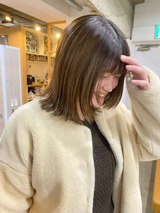 ミディアム シミズ アスカのヘアスタイル