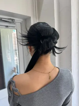 セミロング 神谷 亜結美のヘアスタイル