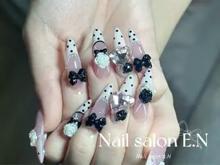 ネイル E.N🦋 長さ出し/持ち込みのネイルデザイン