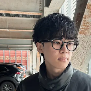 ミディアム パーマ メンズ 飛田 優のヘアスタイル
