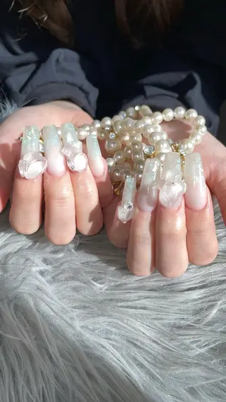 ネイル Feel ‪‪☺︎‬Yuriaのネイルデザイン