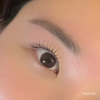 マツエク・マツパ まつげ・眉毛専門 meem.miraiのマツエク・マツパデザイン