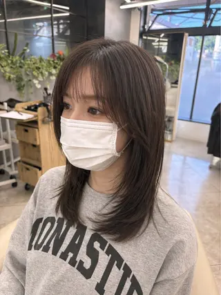 ミディアム ORO池田店　日向 春喜のヘアスタイル