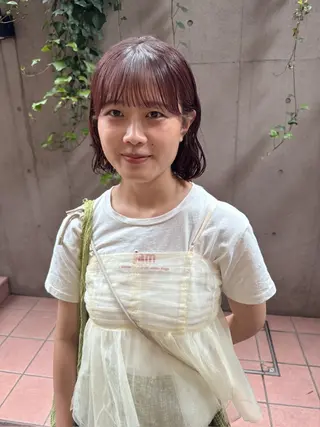 ミディアム パーマ 大橋 芽衣のヘアスタイル
