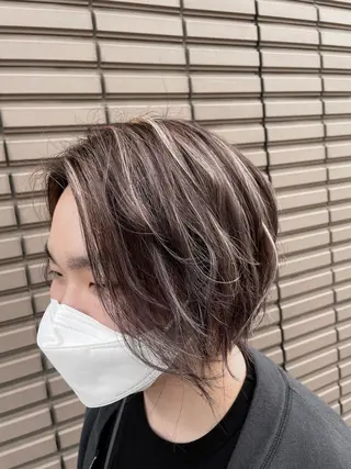 ショート カラー メンズ ハイライト／艶カラー 大河シンジのヘアスタイル