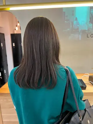 セミロング 似合わせレイヤー ＆透明感カラーのヘアスタイル