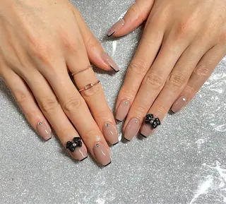 ネイル VIERU 🌈🎀💖のネイルデザイン