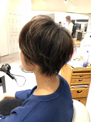 ショート カラー 金子 富士のヘアスタイル
