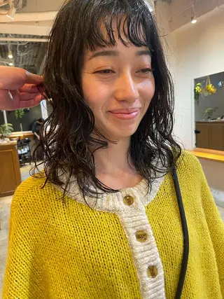 ミディアム カラー パーマ レイヤー／似合わせ TAKUYAのヘアスタイル