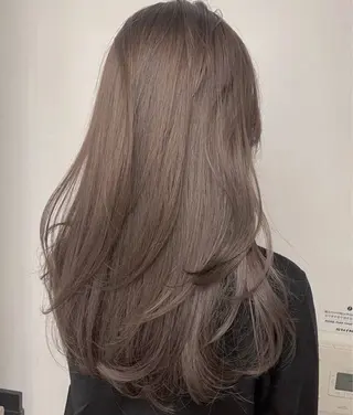 ロング ブリーチなしWカラー 超特化/YURAのヘアスタイル