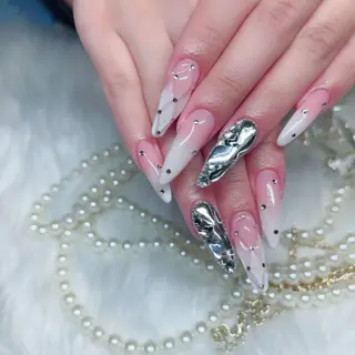 ネイル Miki 本町駅｜💅‎🤍のネイルデザイン