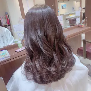 セミロング カラー 六反 仁哉のヘアスタイル