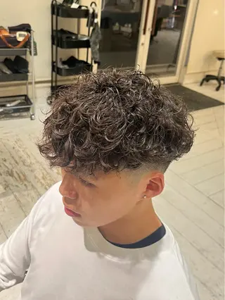 ショート パーマ メンズ メンズ特化 山崎  蓮のヘアスタイル