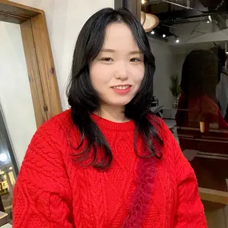 ロング カラー カラーモデル fon▶山田 悠華のヘアスタイル