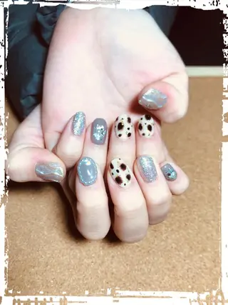 ネイル ECLAT エクラ所属・寺山 千鶴のネイルデザイン