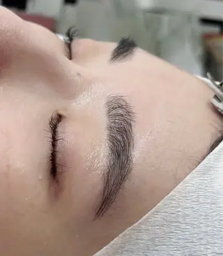 アイブロウ カワイイ保証🤍🪄 nanami.hの眉毛・アイブロウイメージ