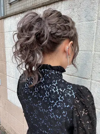 セミロング ヘアアレンジ ヘアアレンジ にいた　かづしげのヘアスタイル