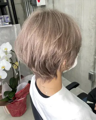 ショート 手島 カミラのヘアスタイル