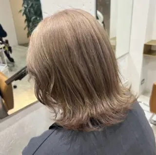 ミディアム カラー 大西 美羽のヘアスタイル