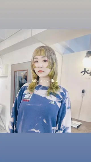 ミディアム カラー パーマ Saaya/レイヤー /ブリーチ/ブロンドのヘアスタイル