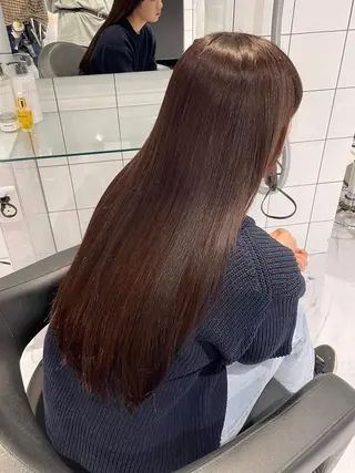 カラー 魅力引き出す上品艶髪 🪞/銀座美容室のヘアスタイル