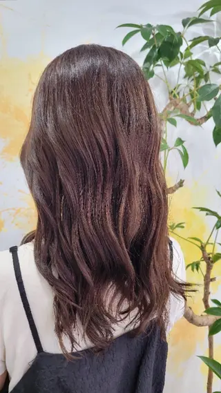 セミロング 野村 果音(カノン)のヘアスタイル