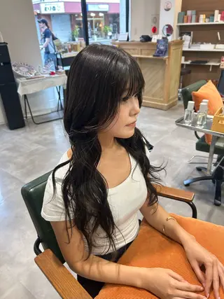 カラー kanae🫧 ｜透明感カラー｜平尾のヘアスタイル