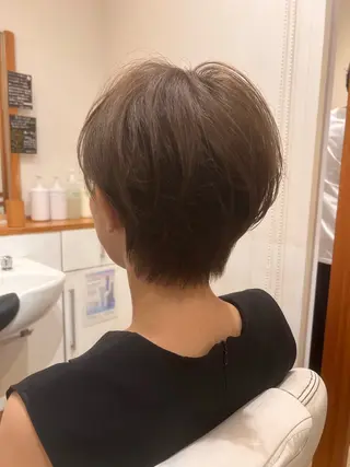 ショート カラー アザマ　ヤスカツ _rosso 川口のヘアスタイル