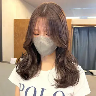セミロング カラー パーマ ヘアアレンジ メンズ キッズ ネイル マツエク・マツパ アイブロウ 前川 朋香のヘアスタイル